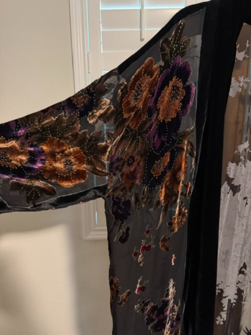 Aris A. Vintage Flower Print Silk Velvet Burnout Duster Jacket - Plus Size - Picture 3 of 6